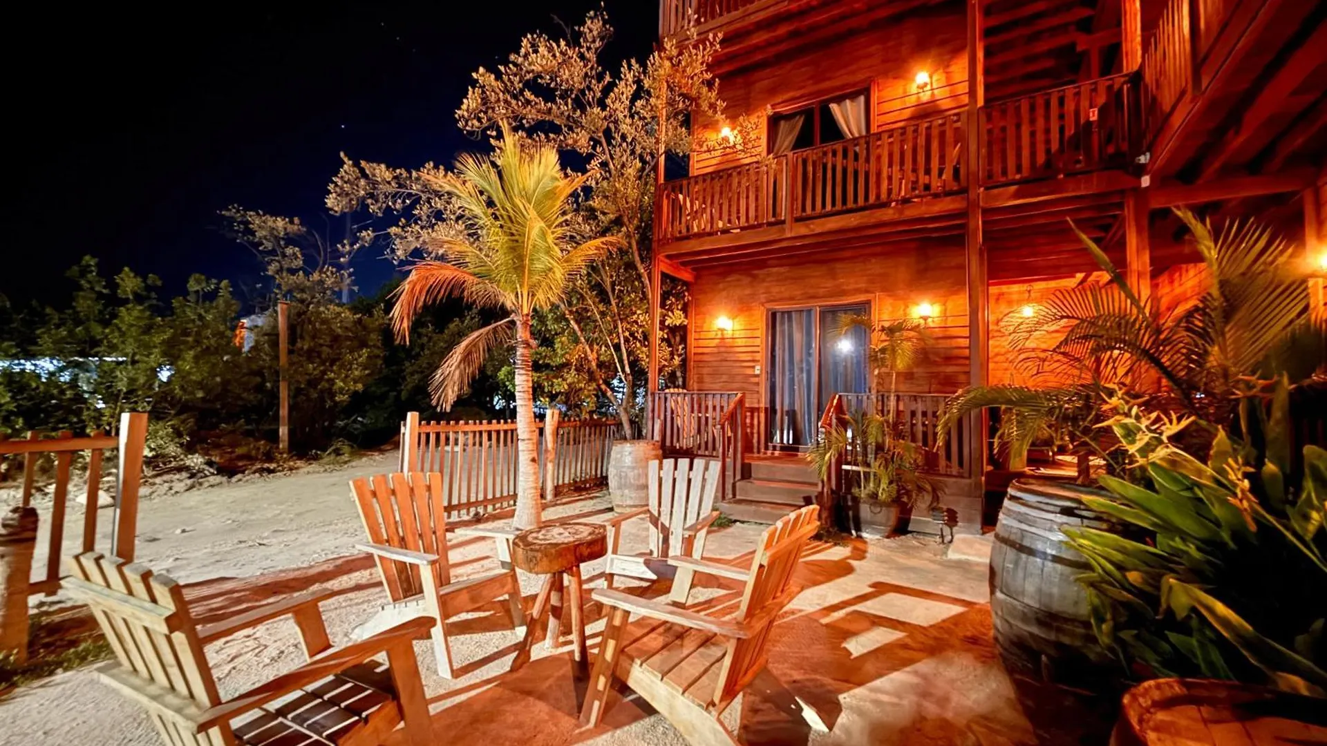 Krak Inn Holbox - Eco-Friendly & Pet-Friendly Hotel Mexico