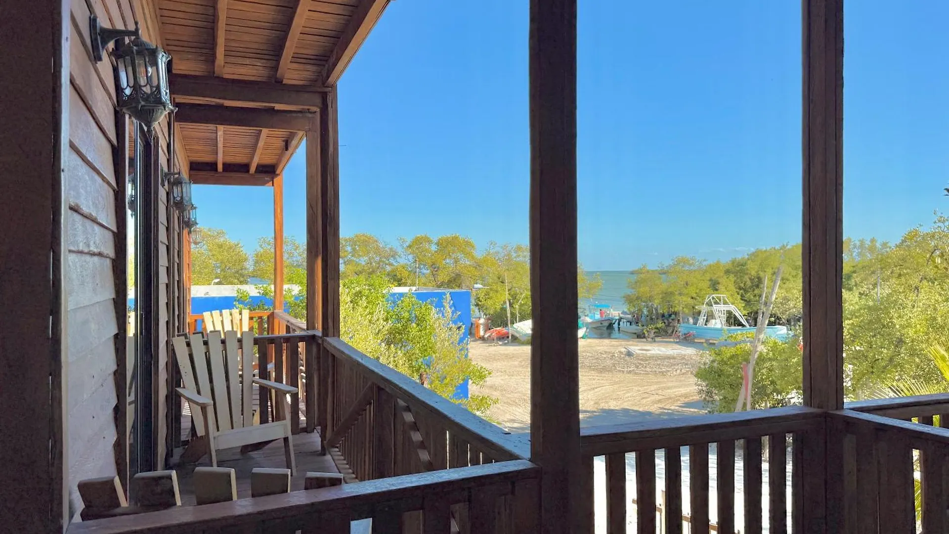 Krak Inn Holbox - Eco-Friendly & Pet-Friendly Hotel Aparthotel