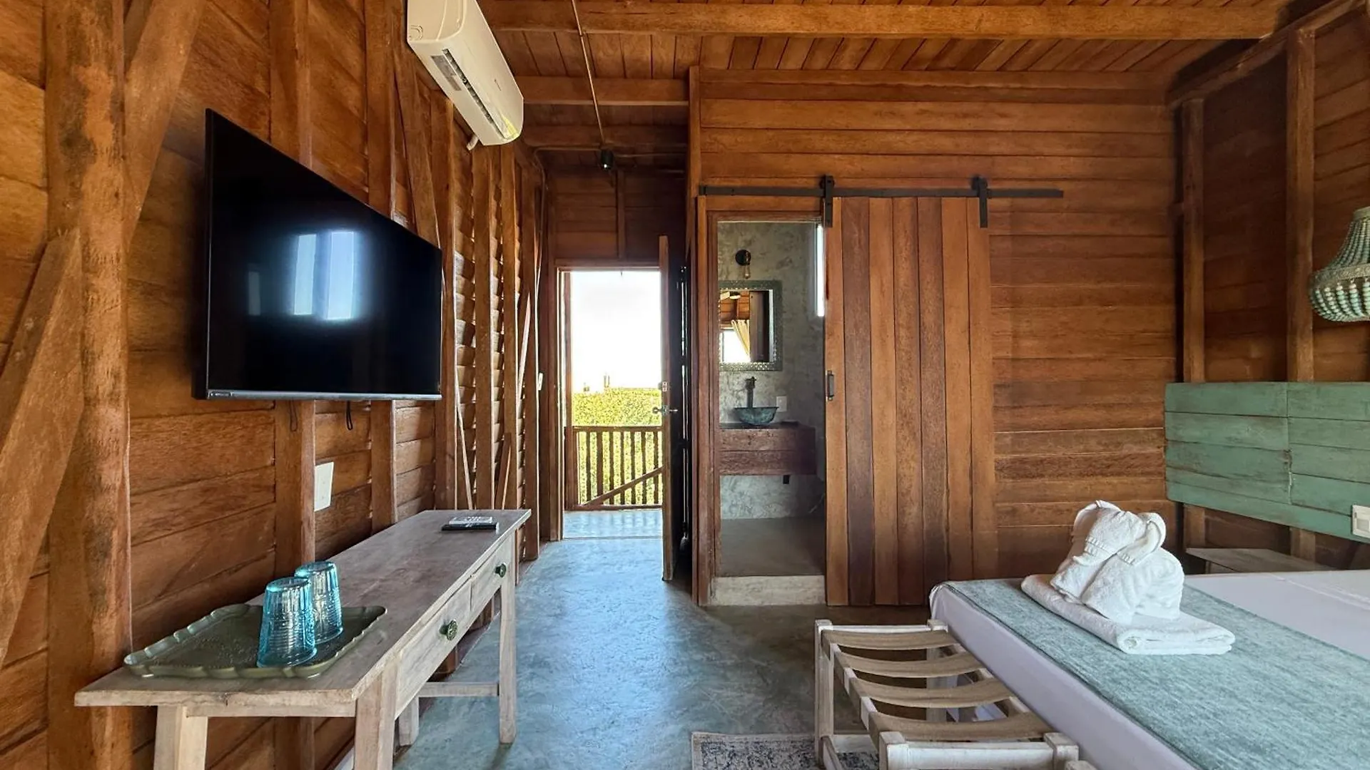 Krak Inn Holbox - Eco-Friendly & Pet-Friendly Hotel Mexico